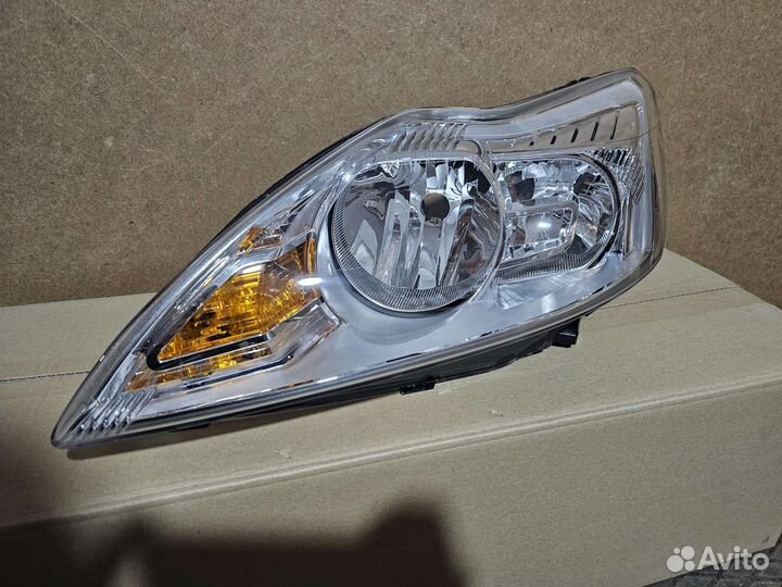 Фара левая Ford Focus II 2008-2012 хром