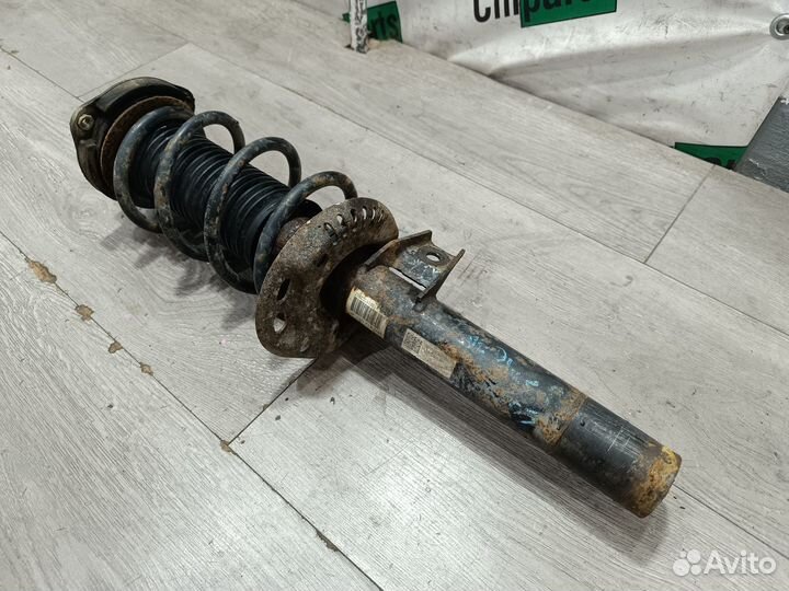 Передняя стояка в сборе для 1.6 BSE Volkswagen Gol