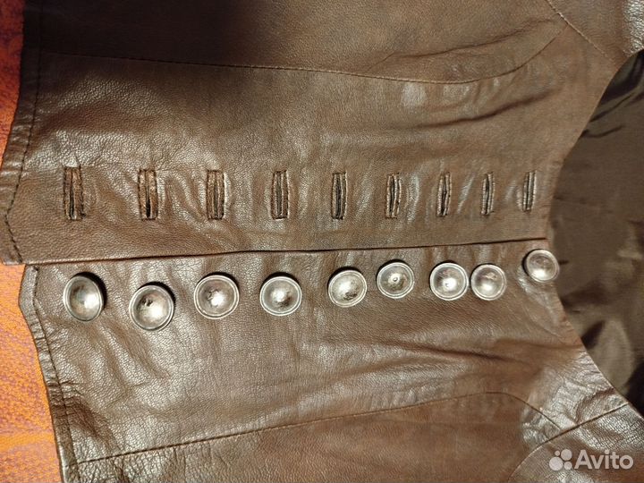 Жилетка женская кожаная натуральная