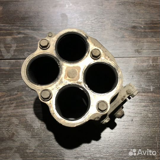 Центральная часть коллектора для Honda CBR954RR