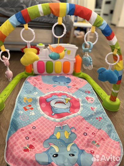 Развивающий коврик