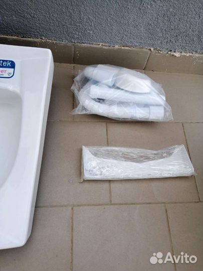 Раковина в ванную комнату подстралнуюмашнкуна 60