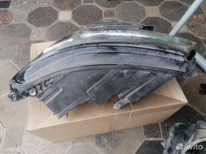 Фара передняя левая Skoda Kodiaq