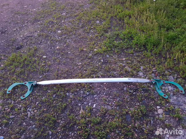 Распорка Subaru Legacy BH Верхняя