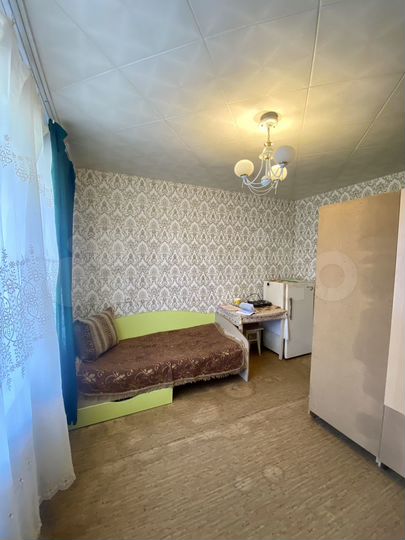 Комната 13 м² в 8-к., 4/9 эт.