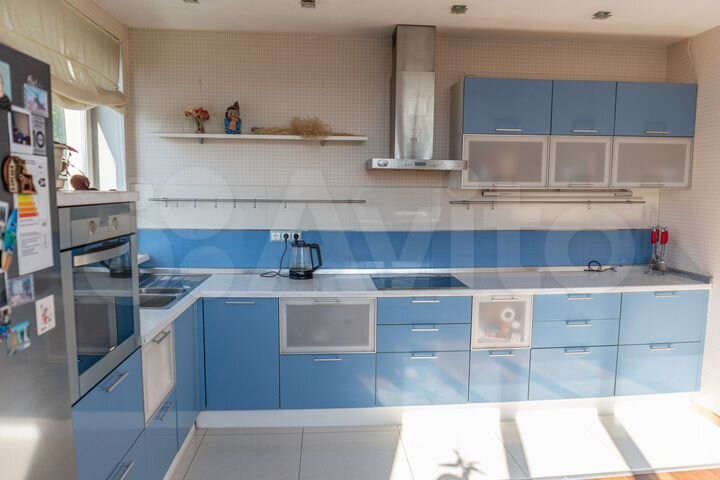 4-к. квартира, 120 м², 3/3 эт.