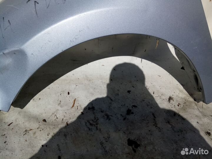Крыло переднее левое Nissan Tiida 2012г