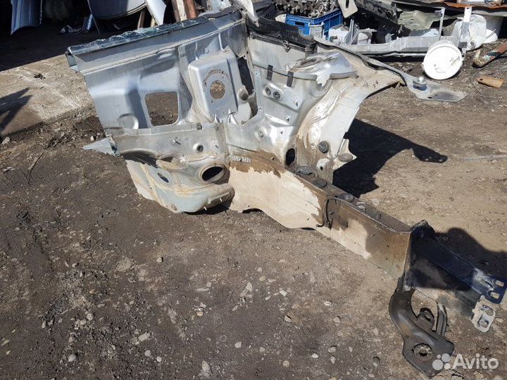 Лонжерон левый Mercedes-Benz C-Class W203 111951