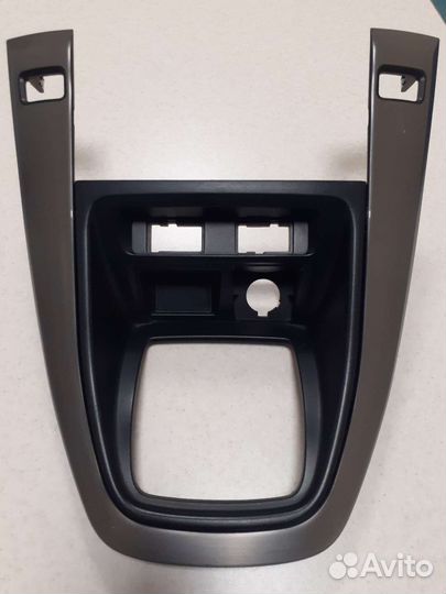 Центральная накладка Lexus RX 300, 2003