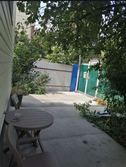 Комната 12 м² в 8-к., 1/3 эт.