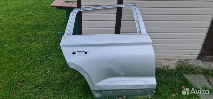 Дверь задняя правая