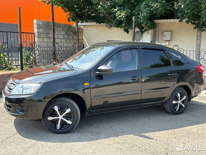 LADA Granta 1.6 МТ, 2015, 263 000 км
