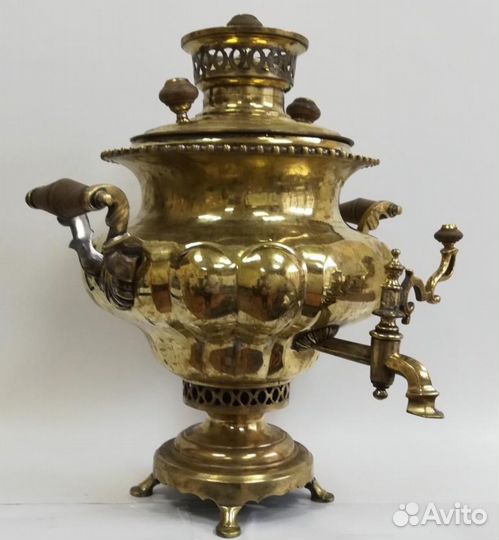 Самовар фабриканта Баташева в Туле