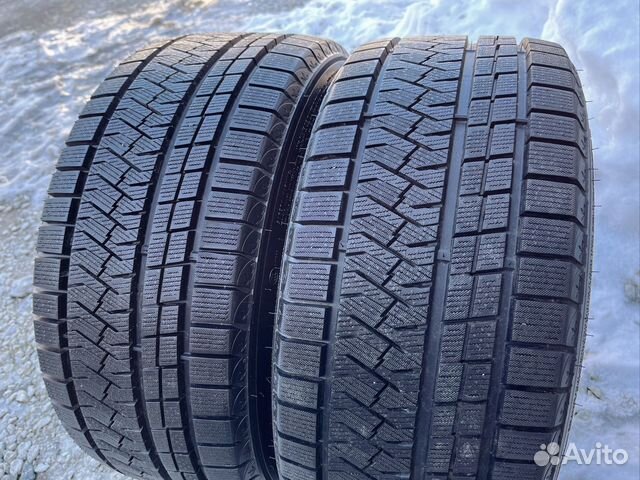 Triangle PL02 235/40 R18 95V