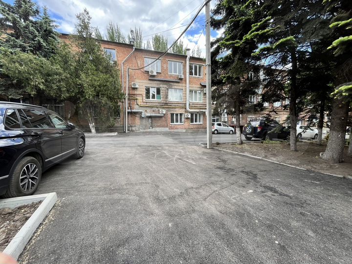 Евро склад и офис, 1012 м²