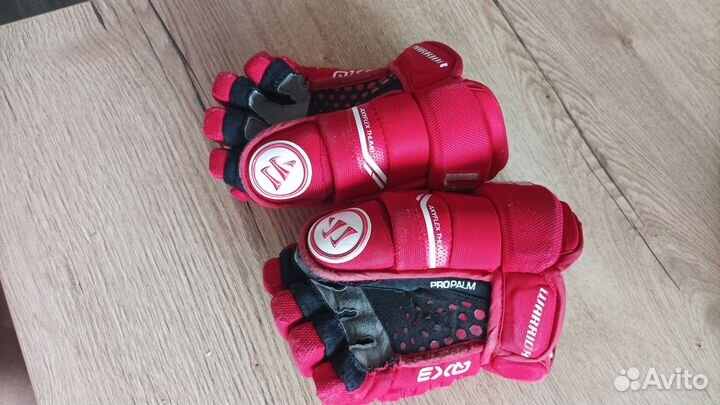 Краги хоккейные