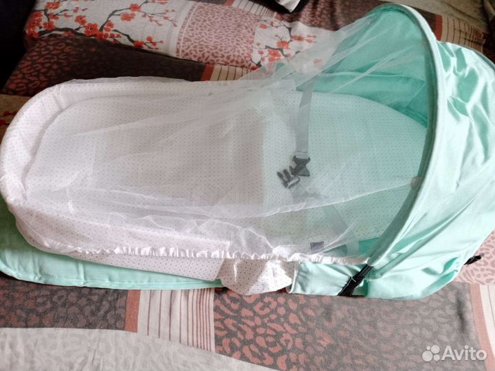 Детская складная кроватка с москитной сеткой