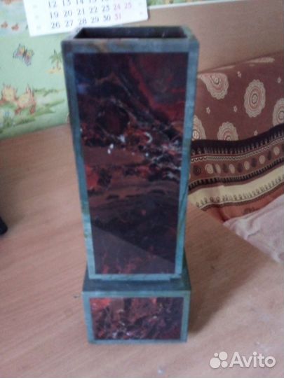 Ваза из камня