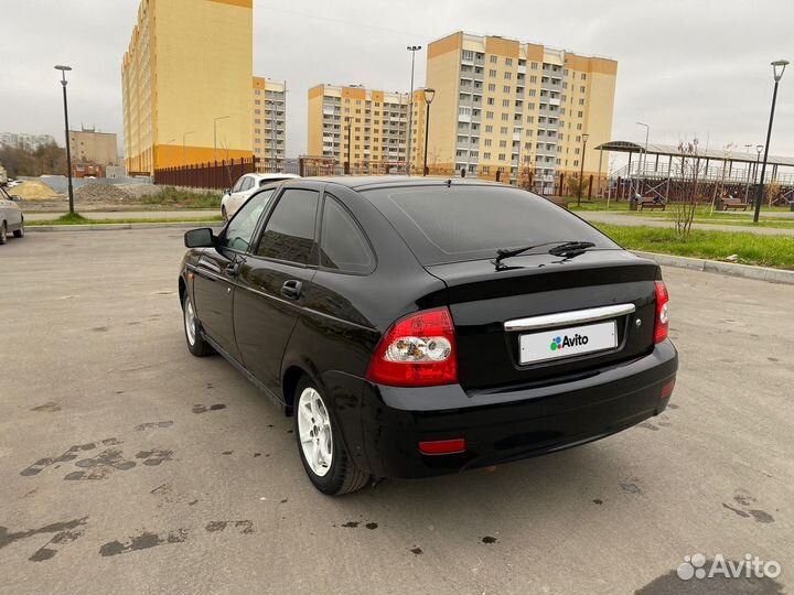 LADA Priora 1.6 МТ, 2010, битый, 180 000 км
