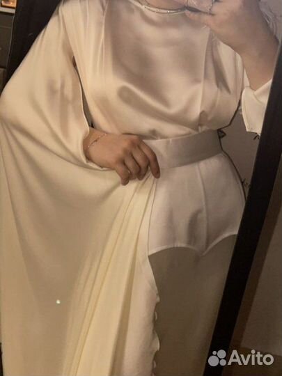 Платье вечернее