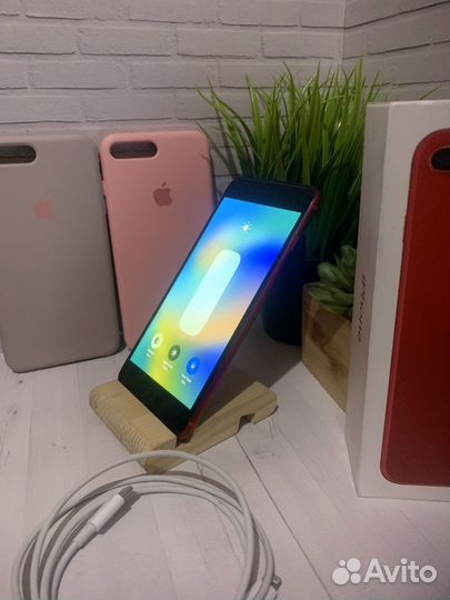 iPhone 8 Plus, 64 ГБ
