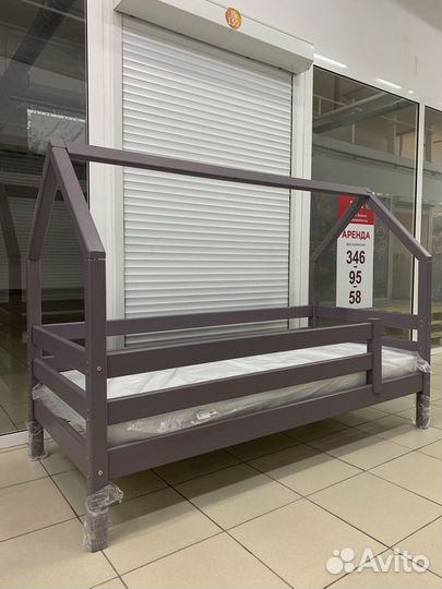 Кровать подростковая с надстройкой