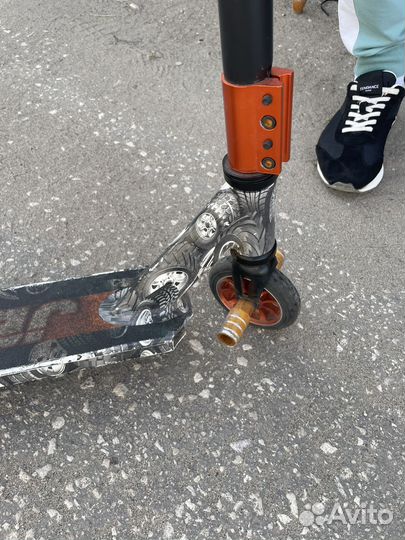 Трюковой самокат детский