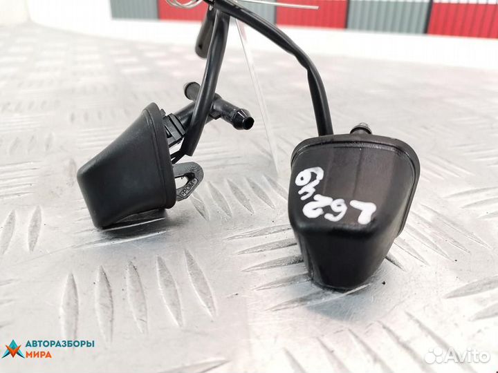 Форсунка омывателя лобового стекла BMW 3