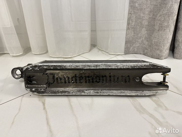 Дека для трюкового самоката