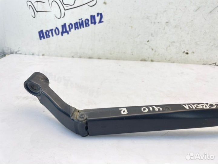 Держатель щетки стеклоочистителя правый Toyota