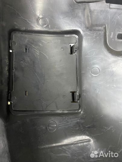 Подкрылок левый Opel Astra H