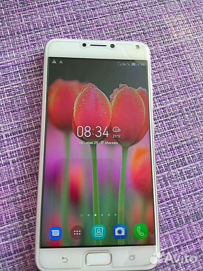 Телефон Asus Zenfone4Max
