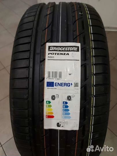 Bridgestone Potenza S001 285/35 R18 97Y