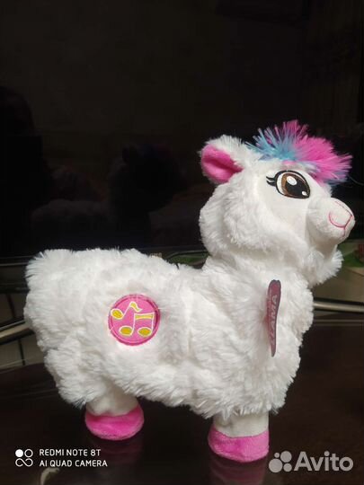 Лама Zuru Pets Alive