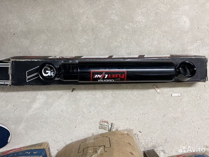 Амортизатор подвески Freightliner 85901