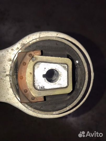 Рычаг передний правый Bentley Continental Gt 2