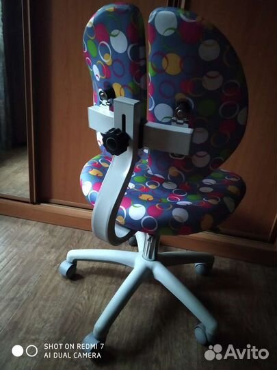 Эргономичный стул с чехлами