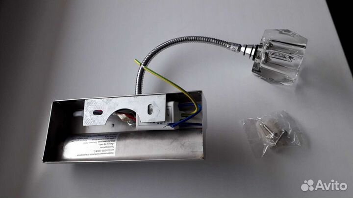 LED спот / светильник / бра