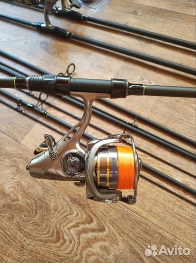Карповые удилища с катушками.комплект 3+3