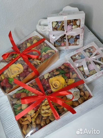 Наборы, букеты из сухофруктов