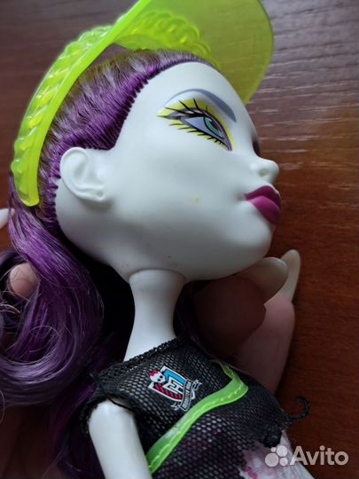 Кукла монстер хай monster high спектра с коробкой