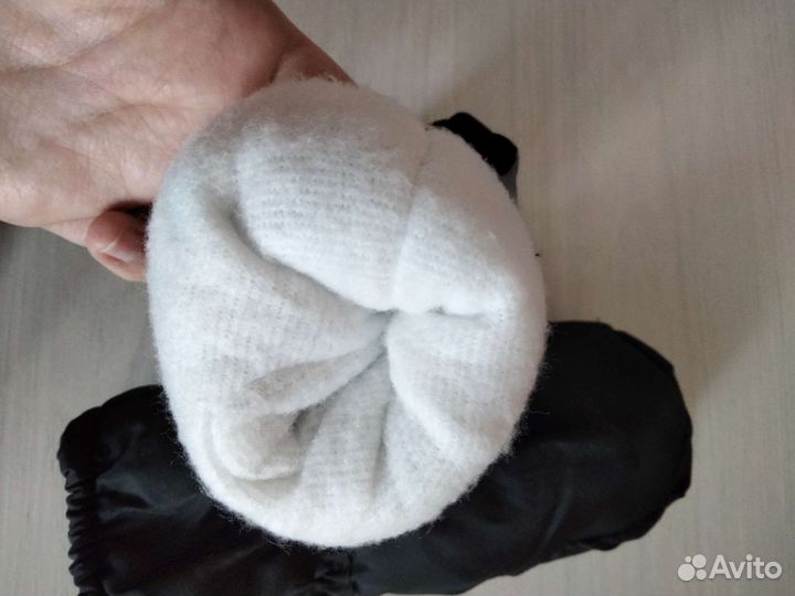 Продам зимние варежки для мальчика