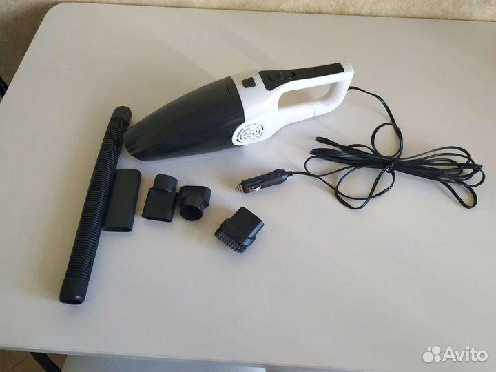 Автомобильный пылесос