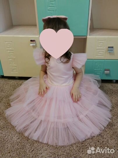 Платье для девочки праздничное 104-110