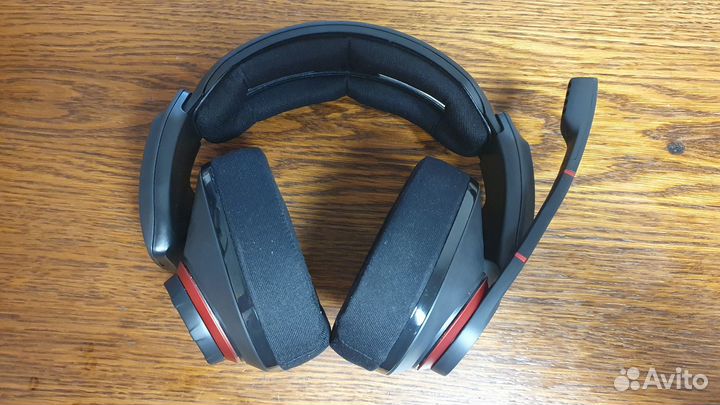Новые наушники(гарнитура) Sennheiser GSP 500 epos