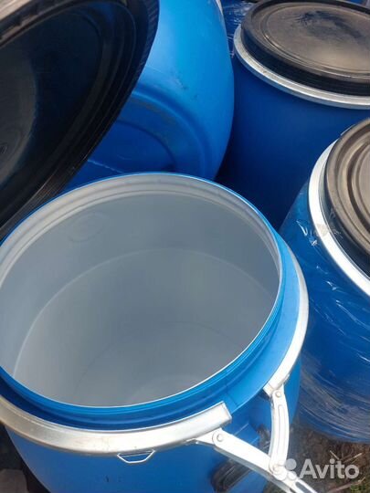 Бочка 110, 127, 170 литров пластиковая синяя