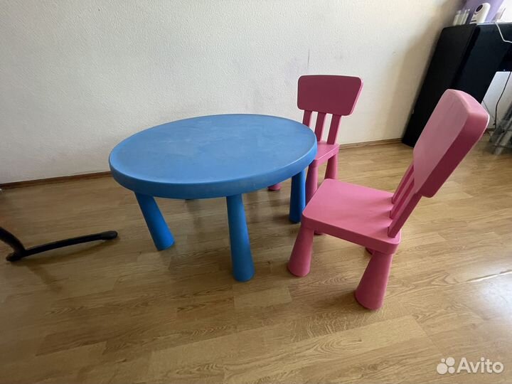 Стол и стулья детские IKEA икея маммут