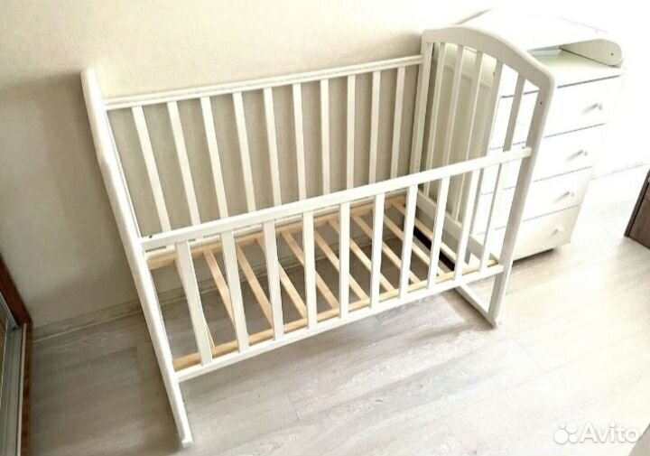Кроватка детская