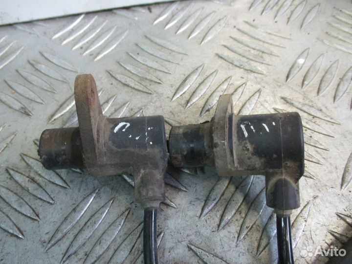 Датчик ABS передний Toyota Yaris 2004г