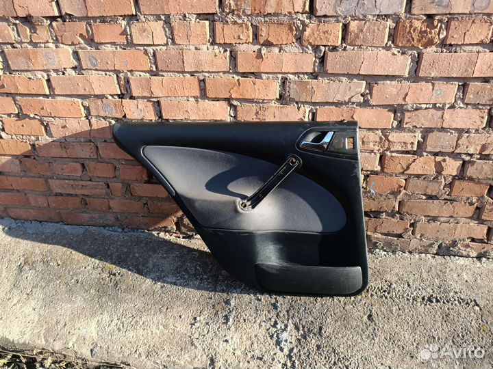 Обшивка/карта двери Skoda Octavia A4 универсал